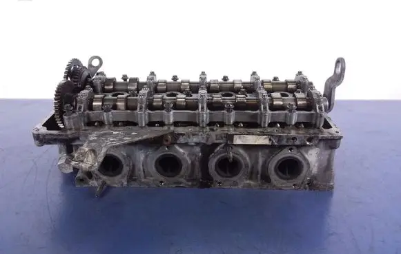 BMW 3 E90 E91 Engine head 7810465