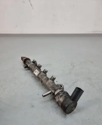 Skoda Octavia Mk3 (5E) Fuel main line pipe 057130764ab