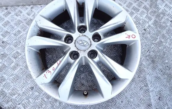 Hyundai i30 R16 alloy rim 
