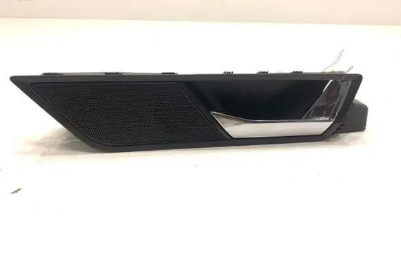 Skoda Fabia Mk3 (NJ) Front door interior handle 