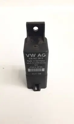 Volkswagen Golf V Glow plug pre-heat relay 038907281d 51299023a