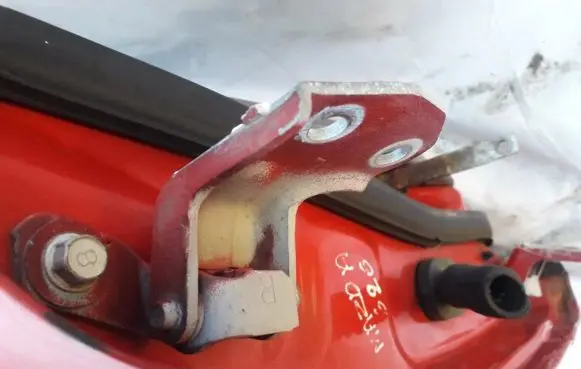 Mazda 626 Front door upper hinge