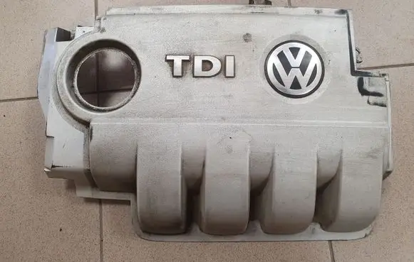 Volkswagen PASSAT B6 Engine cover (trim) 03G103967
