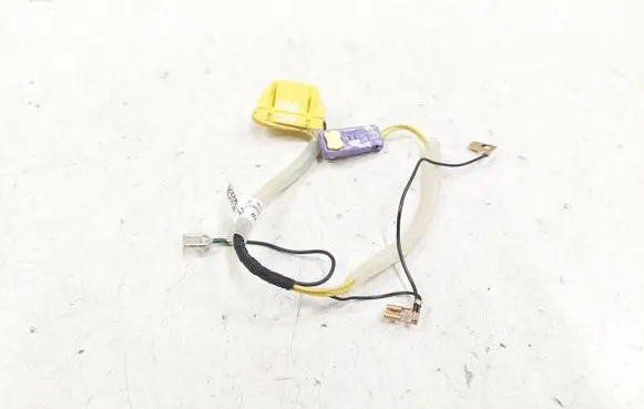 Skoda Octavia Mk2 (1Z) Airbag squib ring wiring 1K0971584 4E0972208