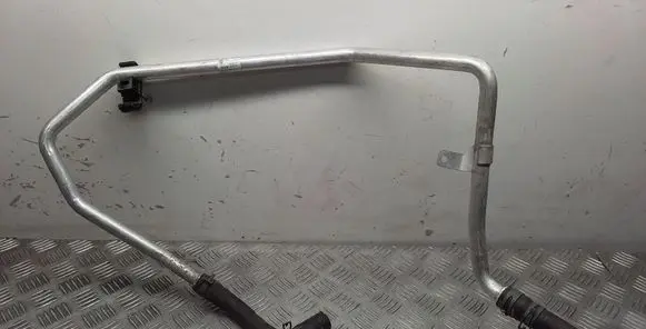 Air conditioning (A/C) pipe/hose