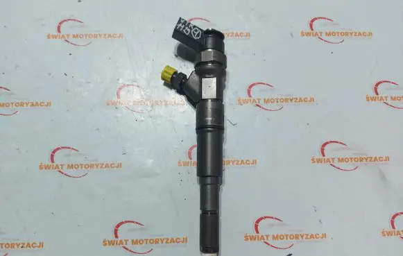 BMW 3 E92 E93 Fuel injector 0445110209