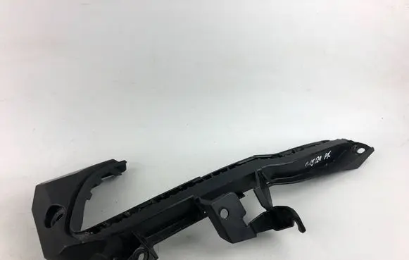 Subaru Outback (BS) Headlight/headlamp mounting bracket 57707AL070