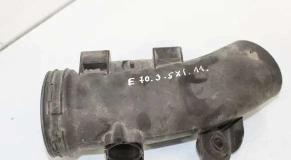 BMW X5 E70 Air intake hose/pipe 1054695S02 1056367S01