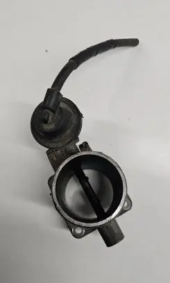 KIA Sorento Engine shut-off valve 