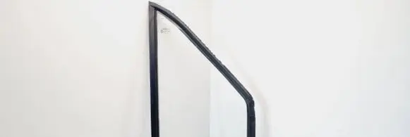 Ford Transit Front door vent window glass four-door 