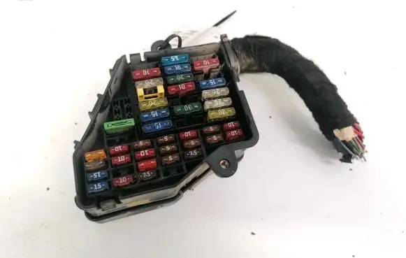Volkswagen Golf IV Fuse box set 1J9971650 1J9970149D
