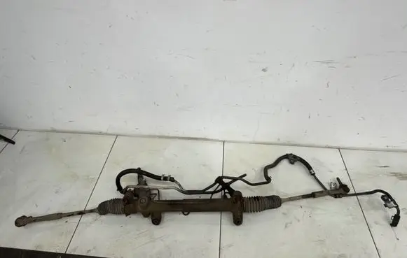 Toyota Avensis T250 Steering rack
