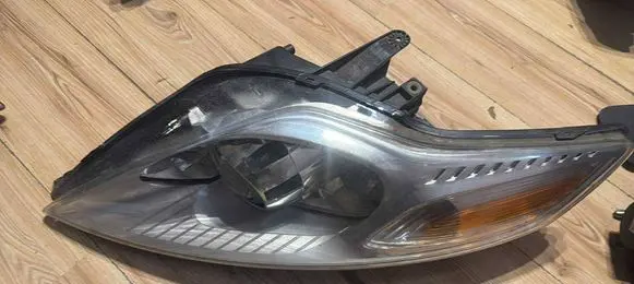 Ford Mondeo MK IV Headlight/headlamp BS7113D153