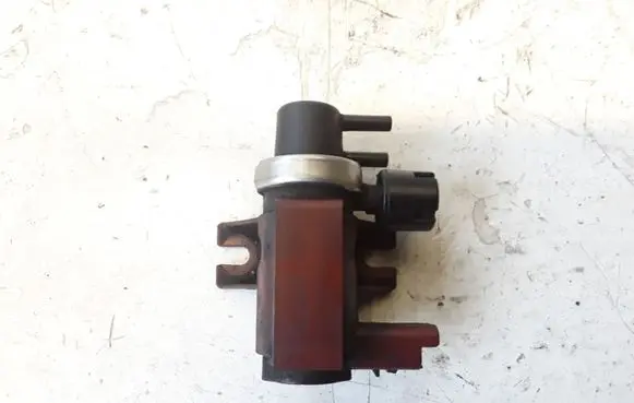 Volvo S40 Turbo system vacuum part 72832804