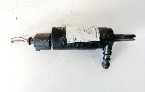 Volkswagen PASSAT B6 Headlight washer pump 3b7955681