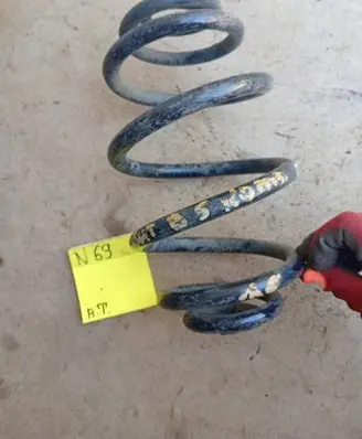 Volkswagen PASSAT B5 Front coil spring