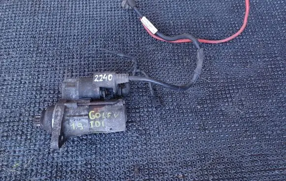Volkswagen Golf V Starter motor 
