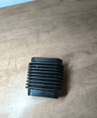 Opel Vectra C Air intake hose/pipe 09229348 313686111