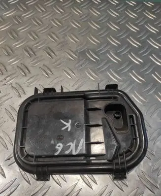 Audi A6 S6 C6 4F Headlight/headlamp dust cover 16016300