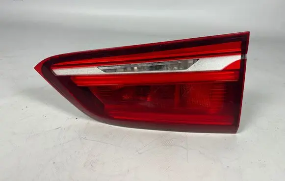 BMW X1 F48 F49 Tailgate rear/tail lights 7350698