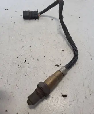 BMW 3 F30 F35 F31 Lambda probe sensor 7589121