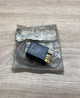 Austin Metro Window wiper relay DRC8534