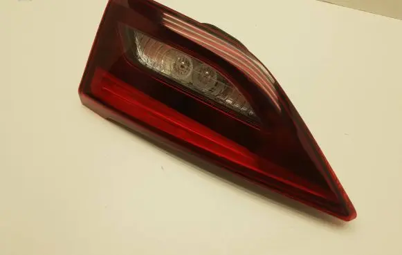 Toyota Avensis T270 Tailgate rear/tail lights 8158005160