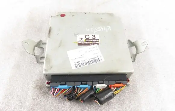 Subaru Impreza II Engine control unit/module A18000R3S 22611AJ710