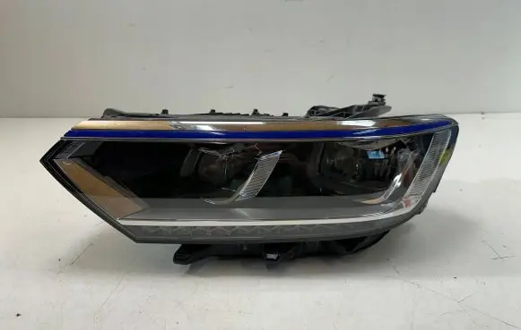 Volkswagen PASSAT B8 Headlight/headlamp