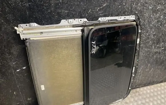 Mercedes-Benz C W205 Sunroof set A2057801701