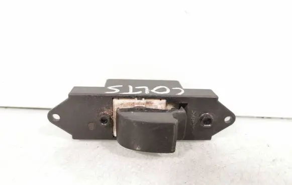 Mitsubishi Colt Electric window control switch C8DD411MB MR587944