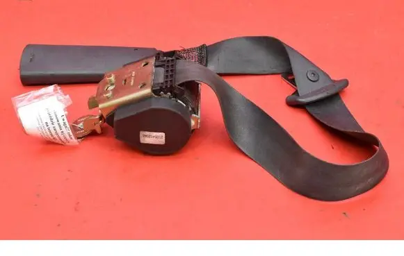 Renault Megane II Front seatbelt 6005164