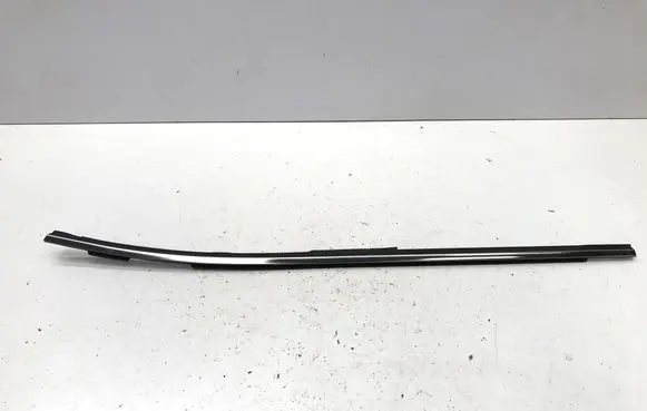 KIA Picanto Rear door windshield rail 