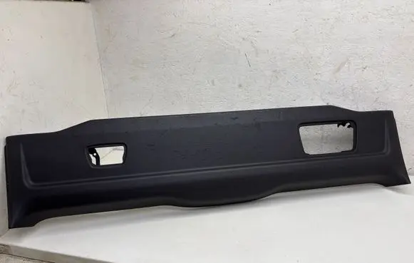 Volvo XC90 Tailgate trim 10158