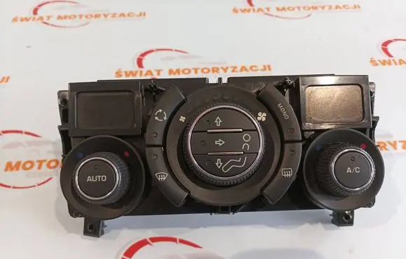 Peugeot RCZ Climate control unit 96718462XT