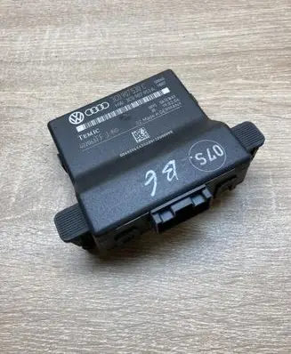 Volkswagen PASSAT B6 Gateway control module 3C0907530C 3C0907951A