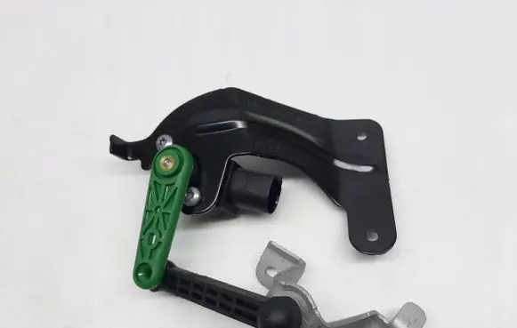 Headlight/headlamp level sensor
