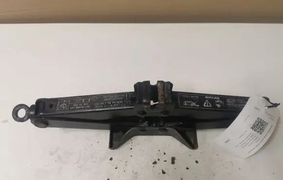 Nissan Primera Lift Jack 99550BM100