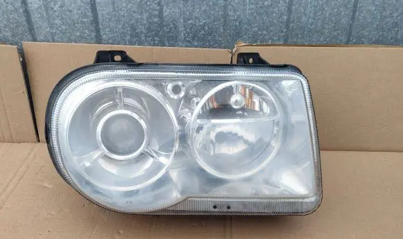 Chrysler 300 - 300C Headlight/headlamp 04805760AG 30987 900NLHH
