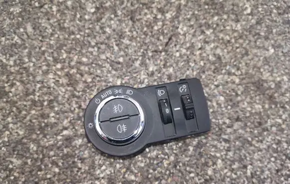 Opel Mokka Light switch 95297422