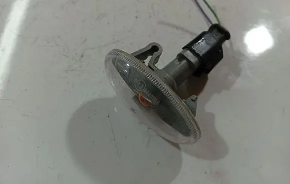 Peugeot Expert Front fender indicator light 9680057480 96800574-80