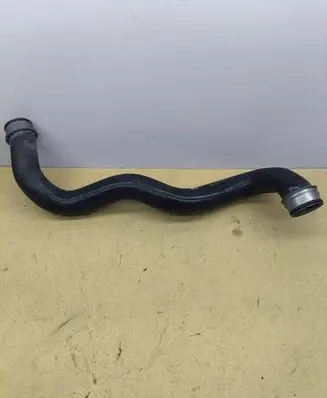 Mercedes-Benz E W212 Engine coolant pipe/hose