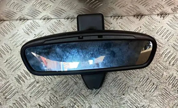 Rear view mirror (interior)