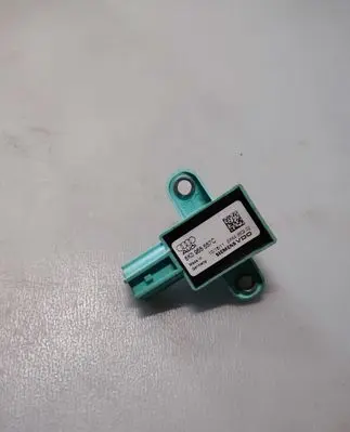 Audi A4 S4 B8 8K Airbag deployment crash/impact sensor 8K0955557C 5WK4380902