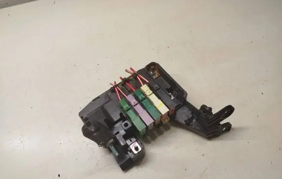Mercedes-Benz GL X166 Fuse module A1665402950