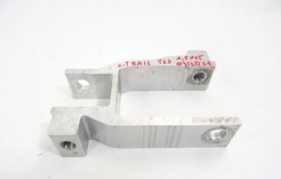 Nissan X-Trail T33 Engine mount vacuum valve X-TRAIL