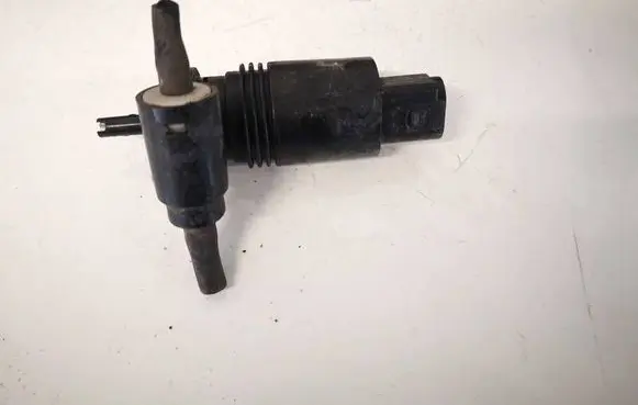 Jeep Grand Cherokee (WK) Windscreen/windshield washer pump 05152075AC