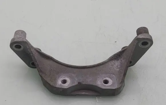 Opel Astra K Engine mounting bracket 42496556