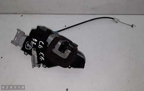 Citroen C6 Front door lock 9681330880