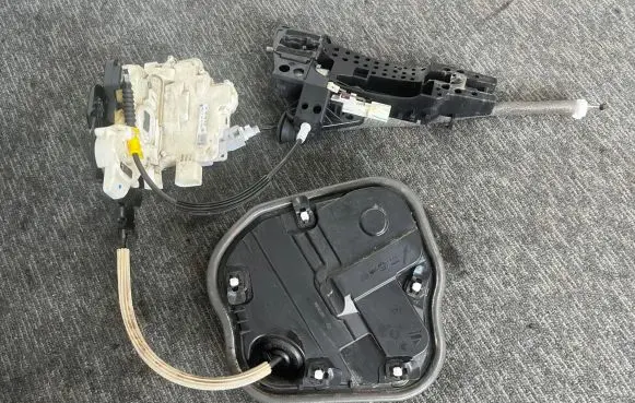 Audi A7 S7 4G Front door lock 4G1837016B